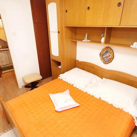 Apartments By The Sea Pucisca, Brac - 770 客房 照片