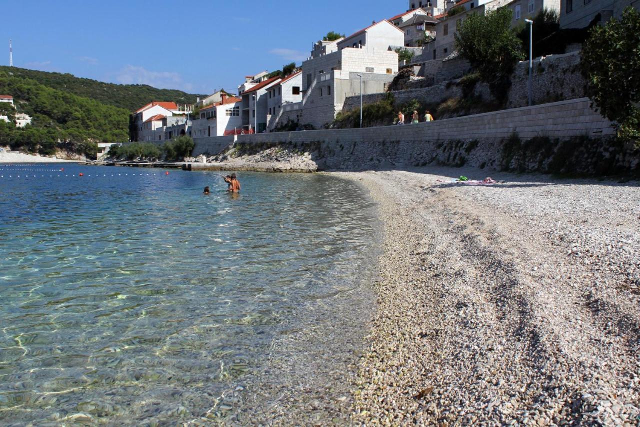 Apartments By The Sea Pucisca, Brac - 770 外观 照片