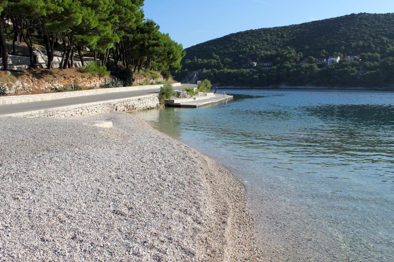 Apartments By The Sea Pucisca, Brac - 770 外观 照片
